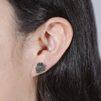 Malu Monstera Leaf Earrings